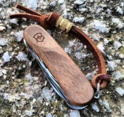 Victorinox EvoWood 81 Zakmes 5 Functies Walnoten