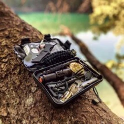 MDE 18 In 1 Survival Kit - Inclusief Multitool En Zakmes - Camping - Outdoor 12 MDE 18 In 1 Survival Kit - Inclusief Multitool En Zakmes - Camping - Outdoor -Falke Shop 1200x1200 266