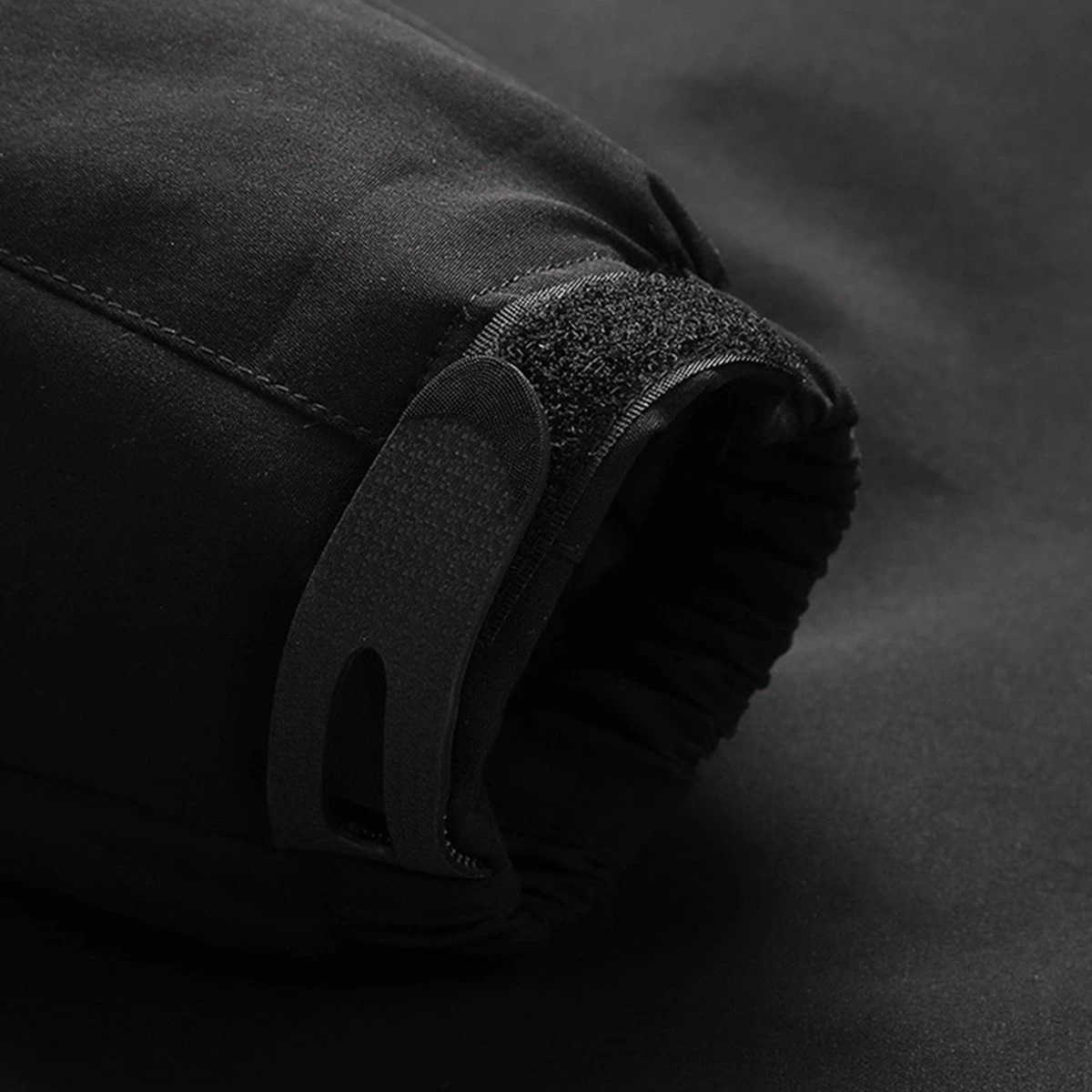 KIMO DIRECT Verwarmde Ski Jas Met 10.000 MAh Powerbank - Verwarmde Jas - Unisex - Zwart 8 KIMO DIRECT Verwarmde Ski Jas Met 10.000 MAh Powerbank - Verwarmde Jas - Unisex - Zwart - Afbeelding 6