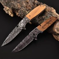 Zakmes - Damascus - Survival - Outdoor Mes - Pocket Knife - Vlijmscherp - Houten Handvat - Stoer - Hunting Knife - Kamperen - 22cm - Cadeau Tip -Falke Shop 1200x1200 95