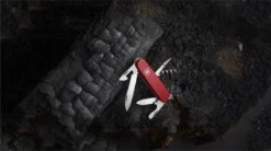 Victorinox Spartan Zwitsers Zakmes - 12 Functies - Klassiek Rood - RVS 20 Victorinox Spartan Zwitsers Zakmes - 12 Functies - Klassiek Rood - RVS -Falke Shop 1200x670