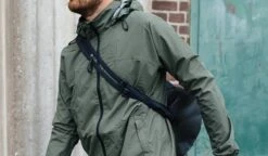 AGU GO Regenjas Essential - Blauw - L - Dames & Heren - Waterdicht & Ademend -Falke Shop 1200x700 2