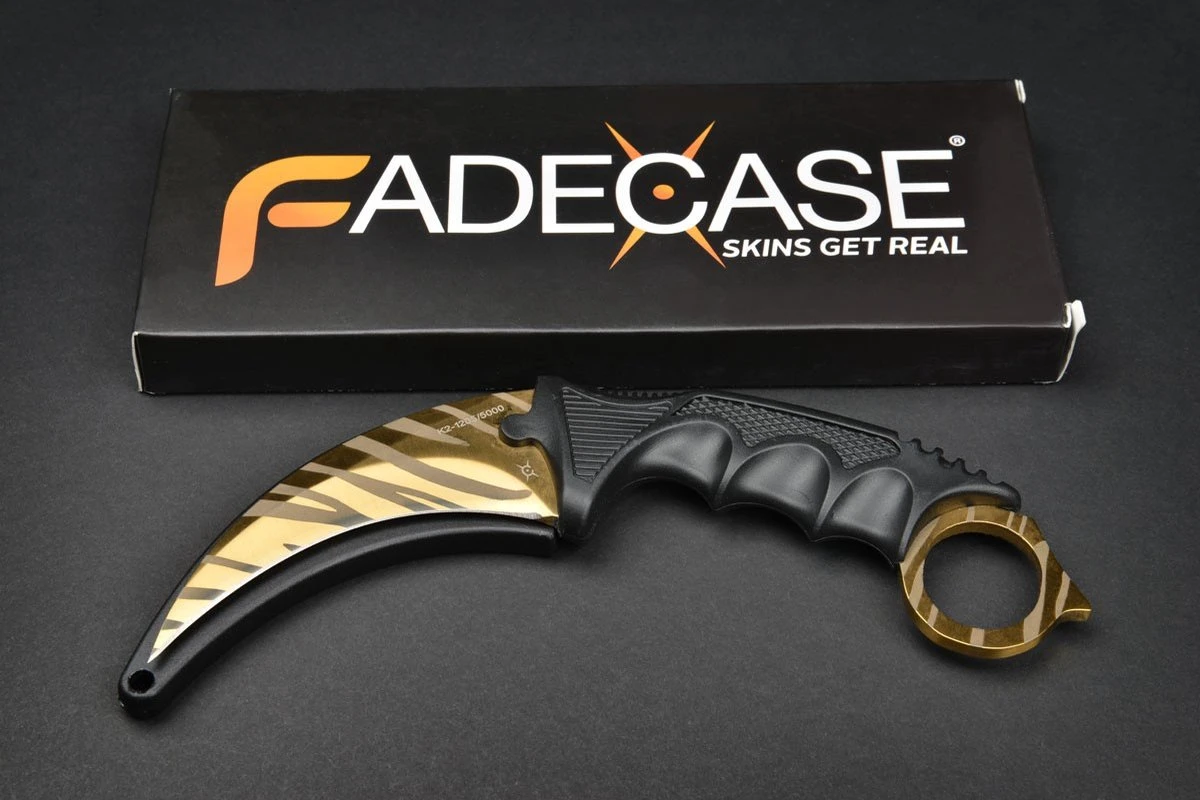 Fadecase Karambit - Tiger Tooth 3 Fadecase Karambit - Tiger Tooth