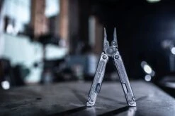 Leatherman Free P2 Multitool - 19 Functies - RVS - Zilver - Nylon Etui 36 Leatherman Free P2 Multitool - 19 Functies - RVS - Zilver - Nylon Etui -Falke Shop 1200x801 12