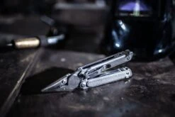 Leatherman Free P2 Multitool - 19 Functies - RVS - Zilver - Nylon Etui 38 Leatherman Free P2 Multitool - 19 Functies - RVS - Zilver - Nylon Etui -Falke Shop 1200x801 13