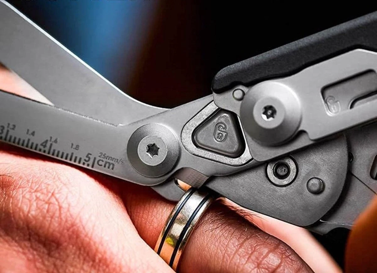 Medische Schaar Inc. Draaghoes - EHBO - Lifehammer - Verpleegkundige - Verbandschaar - Traumaschaar - Gordelsnijder - Survival Multitool Zakmes 10 Medische Schaar Inc. Draaghoes - EHBO - Lifehammer - Verpleegkundige - Verbandschaar - Traumaschaar - Gordelsnijder - Survival Multitool Zakmes - Afbeelding 8