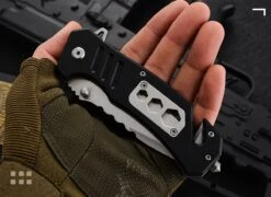 Sefaras Survival Zakmes J03 - Mes Met Tanden - 3cr13/Aluminum - Met 3 Inbus Gaten - Inklapbaar - Broekclip - Voor Kamperen - RVS - Zwart/Wit -Falke Shop 1200x873