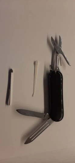 Merkloos Multifunctioneel Zakmes - Zakmessen 5- Delig Mesje Vijl Schaartje Pincet En Tandestoker Met Sleutelring