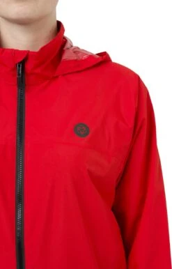 AGU GO Regenjas Essential Unisex - Rood - XXL - Dames & Heren - Waterdicht & Ademend 41 AGU GO Regenjas Essential Unisex - Rood - XXL - Dames & Heren - Waterdicht & Ademend -Falke Shop 767x1200 1