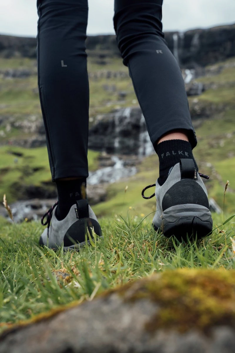 FALKE TK5 Wander Short Wandelen Anti Blaren, Anti Zweet Merino Wol Dames Sportsokken Grijs - Maat 39-40 6 FALKE TK5 Wander Short Wandelen Anti Blaren, Anti Zweet Merino Wol Dames Sportsokken Grijs - Maat 39-40 - Afbeelding 4