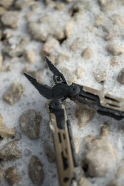 Leatherman Multitool Signal Coyote Tan 19-delig Met Schede - Bruin -Falke Shop 800x1200 12