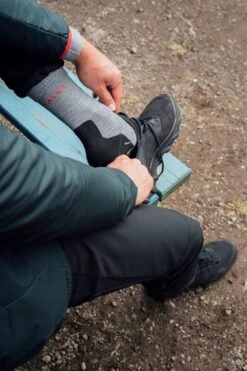 FALKE TK5 Wander Wandelen Anti Blaren, Anti Zweet Merino Wol Heren Sportsokken Grijs - Maat 39-41 26 FALKE TK5 Wander Wandelen Anti Blaren, Anti Zweet Merino Wol Heren Sportsokken Grijs - Maat 39-41 -Falke Shop 800x1200 87