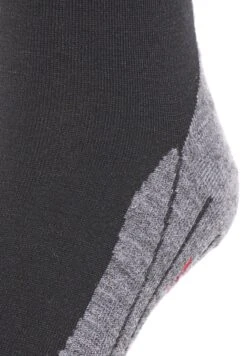 FALKE TK5 Wander Short Wandelen Anti Blaren, Anti Zweet Merino Wol Heren Sportsokken Zwart - Maat 44-45 40 FALKE TK5 Wander Short Wandelen Anti Blaren, Anti Zweet Merino Wol Heren Sportsokken Zwart - Maat 44-45 -Falke Shop 833x1200 17