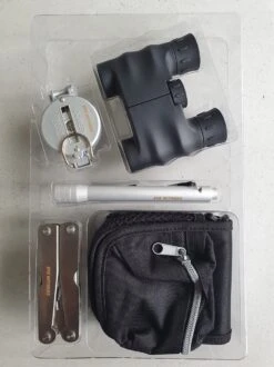 Noodpakket - Survivalset : Zakmes - Verrekijker - Kompas - Zaklamp - Survivalpakket - Outdoorpakket - Survivalkit - Overlevingspakket