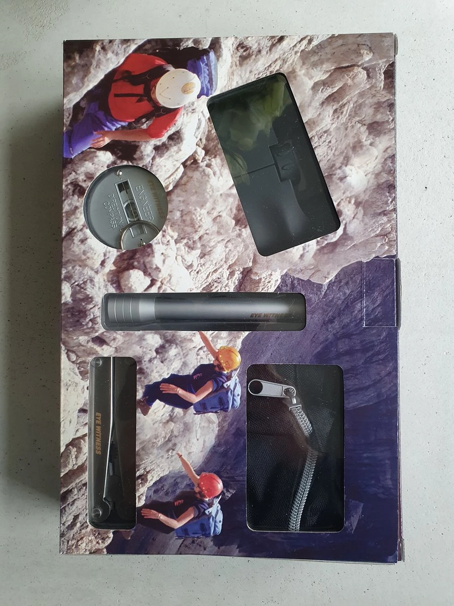 Noodpakket - Survivalset : Zakmes - Verrekijker - Kompas - Zaklamp - Survivalpakket - Outdoorpakket - Survivalkit - Overlevingspakket 4 Noodpakket - Survivalset : Zakmes - Verrekijker - Kompas - Zaklamp - Survivalpakket - Outdoorpakket - Survivalkit - Overlevingspakket - Afbeelding 2