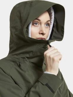 Didriksons ILMA WNS PARKA 6 Dames Outdoor Parka - Maat 40 -Falke Shop 905x1200 1