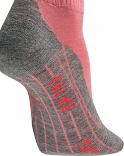 FALKE TK5 Wander Short Wandelen Anti Blaren, Anti Zweet Merino Wol Dames Sportsokken Rood - Maat 39-40 35 FALKE TK5 Wander Short Wandelen Anti Blaren, Anti Zweet Merino Wol Dames Sportsokken Rood - Maat 39-40 -Falke Shop 960x1200 8